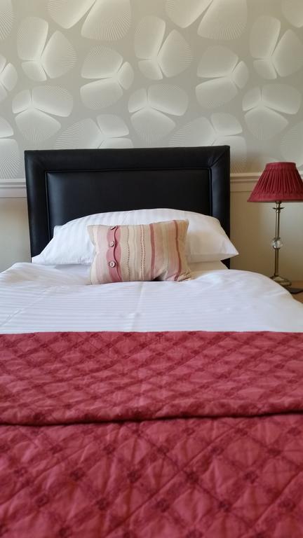 Gallery Guest House Plymouth Room photo